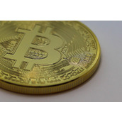 比特币头奖：独立矿工以800分之1的几率赢得36万美元