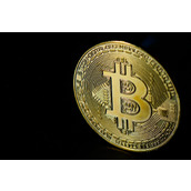 比特币空头持续施压——102,000美元的清盘会是反弹前的最后一跌吗？