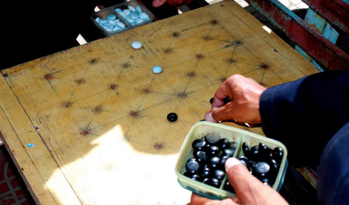 藏棋中有一类游戏叫作密芒猜猜它的规则是什么_11月28日最新蚂蚁新村今日答案2025