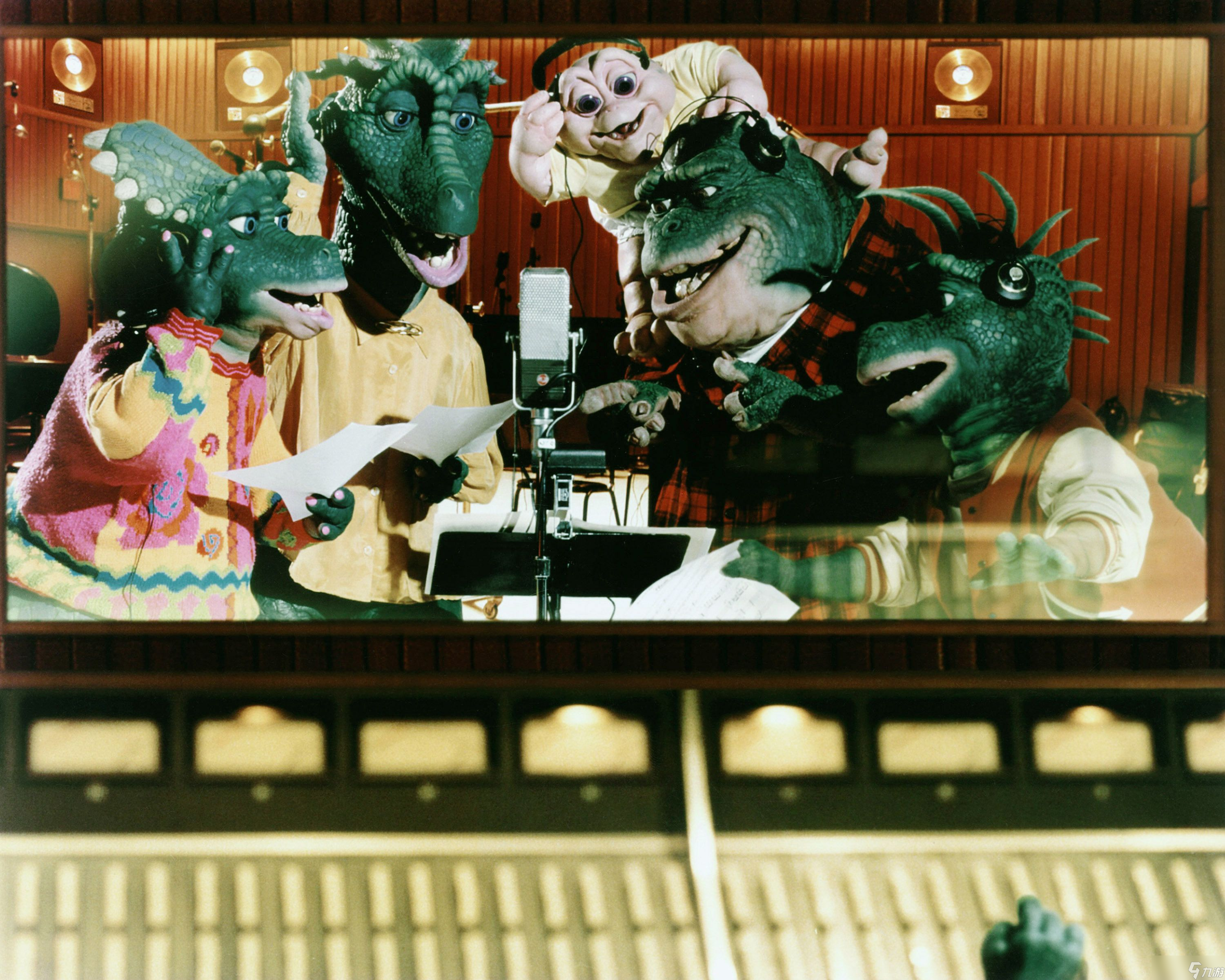 《Jim Henson’s Dinosaurs》迎来35周年 专访编剧兼设计师Kirk Thatcher