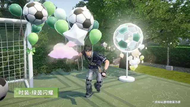 聚光灯撕开夜幕绿茵场奏响狂欢序曲！