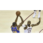 （最强NBA小前锋大排名）谁是NBA历史上的小前锋巨头？