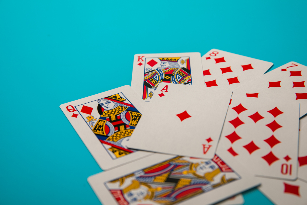 保皇怎么玩？保皇详细规则玩法大揭秘？宣传图1