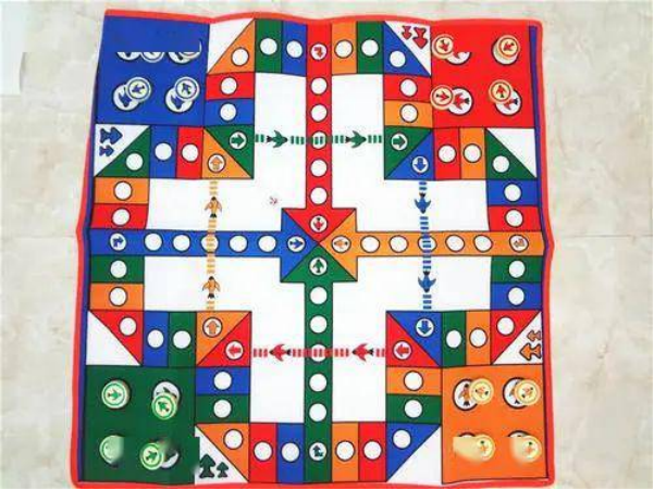 飞行棋怎么玩新手入门？飞行棋的玩法步骤图？宣传图2