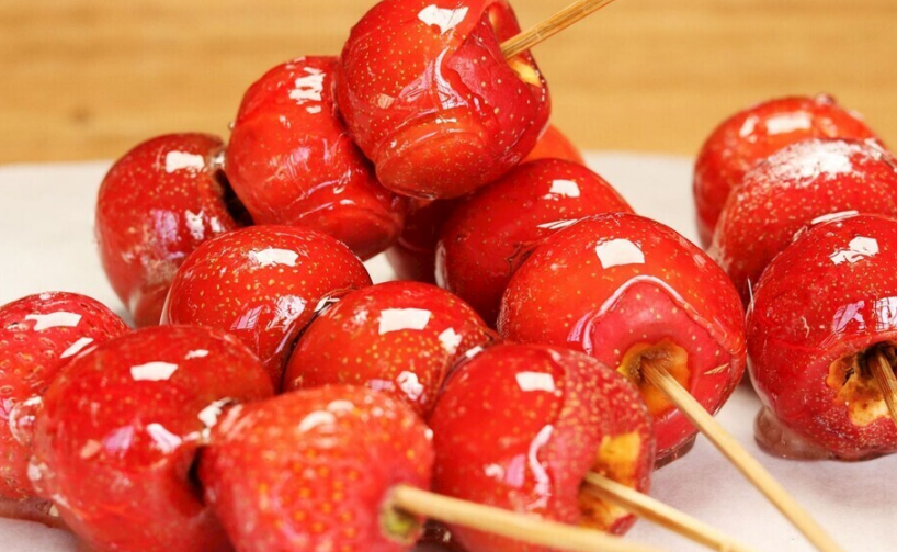 冰糖葫芦外面的糖衣在寒冷天气里会更快变硬这是因为