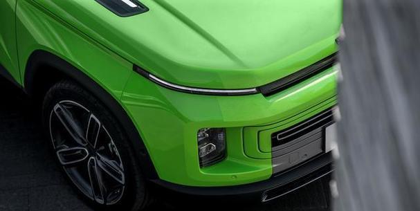 我的世界像素车攻略（解锁游戏中的车辆系统，畅游无限可能！）-第1张图片-