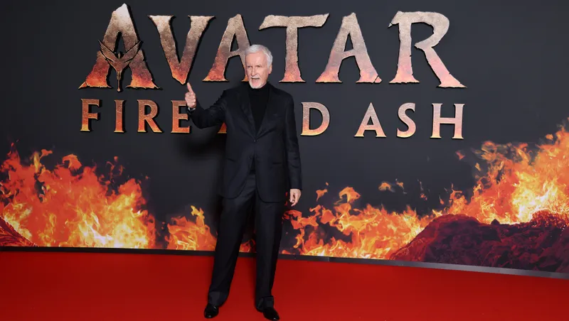 《阿凡达：火与灰》全球票房突破7.6亿美元-续集前景与票房表现分析