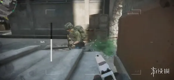 《三角洲行动》老板带左轮原因解析